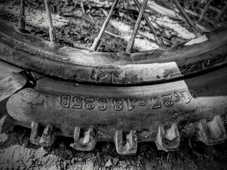 Damaged Tyre Structure
